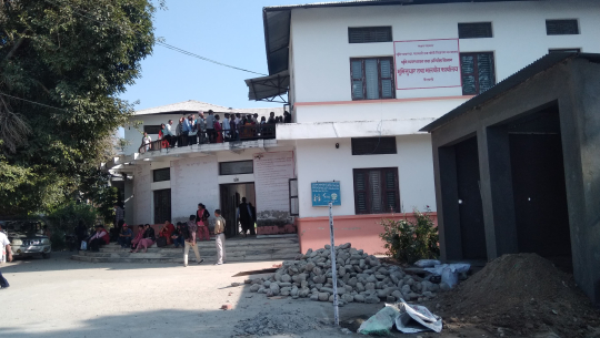 कैलालीको भूमि सुधार तथा मालपोत कार्यालयमा सेवाग्राहीले  पाउने सास्ती कायमै