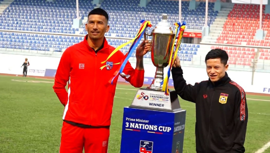 नेपाल–लाओस भिड्दै