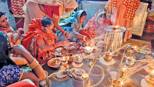 मनाइयो करवाचौथ पर्व