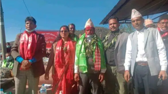 डोटीका माओवादी नेता भन्छन्, ‘मलाई रक्सी खुवाएर जबरजस्ती एमालेमा प्रवेश गराए’