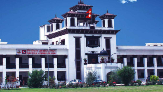 कञ्चनपुरमा चुनावी सरगर्मी बढेसँगै चोक–चौतारीमा उम्मेदवारको व्यक्तित्व र ‘एजेन्डा’ माथि मन्थन