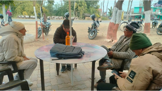 ‘चियाको चुस्कीभन्दा चुनावी गफ मिठा’