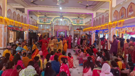 150 Kg Mahaprasad distributed at Lakshminarayan temple on Janmashtami