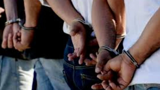 धनगढीका तीन जना लागुऔषधसहित पक्राउ