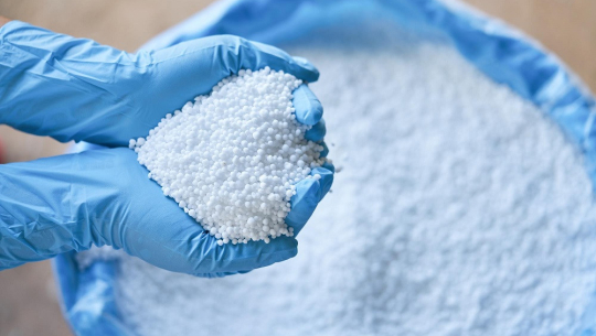 कञ्चनपुरमा कोटामार्फत रासायनिक मल बिक्रीवितरण 