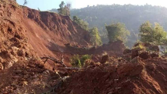 बाजुरामा पहिरोमा ७० बाख्रा च्यापिए 