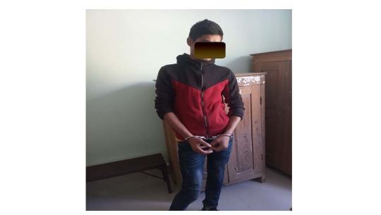 बाजुरामा बैंकको कर्मचारी भन्दै ठगी गर्ने एक जना पक्राउ