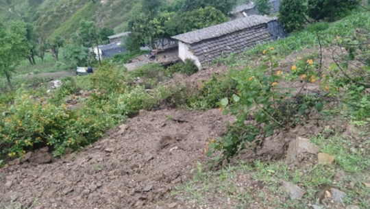 बैतडीका ८ स्थानीय तह पहिरोको उच्च जोखिममा 