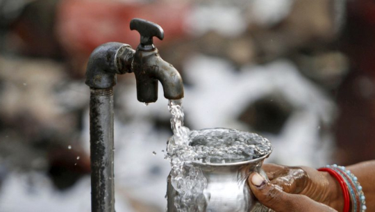 डडेल्धुराका विकट बस्तीमा खानेपानी