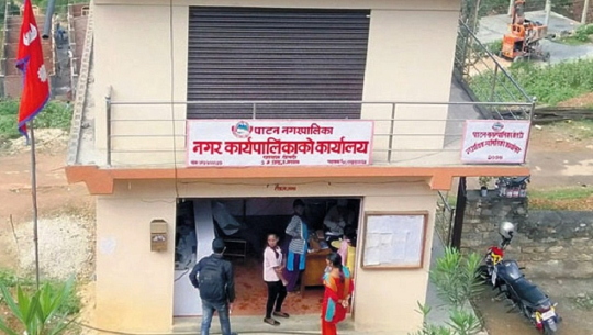 दुर्घटनामा विद्यार्थीको मृत्यु भएपछि बैतडीको पाटनमा शोक बिदा
