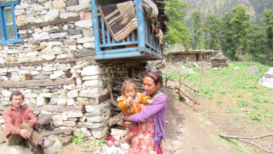 हिमाली गाँउपालिका १, २ र ३ एसईइपछि बिहे गरेर कलीलो उमेरमा आमा बनेकी एक छात्रा/ फोटो: प्रकाश सिंह बाजुरा