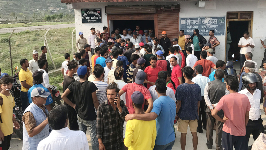 अछाममा कांग्रेसका केन्द्रीय सदस्यविरुद्ध उनकै कार्यकर्ताको नाराबाजी