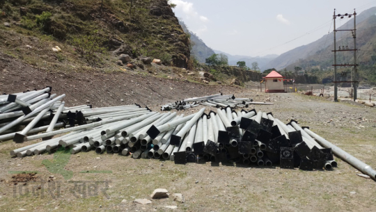 विद्युतीकरण शुरु भएको ५ बर्ष पुगेपनि गाउँमा बत्ति पुगेन