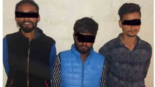 धनगढीमा साईकल यात्रीबाट मोवाईल लुट्ने तीन जना पक्राउ