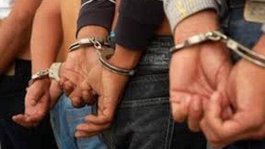 धनगढीका ३ युवक लागूऔषधसहित पक्राउ