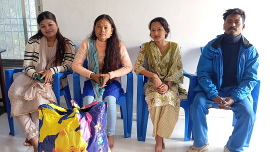 कपडा बैङ्कलाई ५२ थान कपडा सहयोग