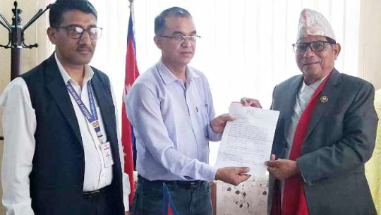 सुदूरपश्चिमका कानुन मन्त्रीलाई प्रेस चौतारीको सात बुँदे ज्ञापन पत्र