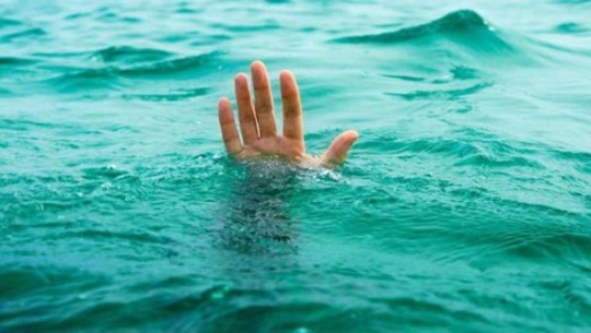 अछाममा नदीमा नुहाउने क्रममा एक जना बगेर बेपत्ता