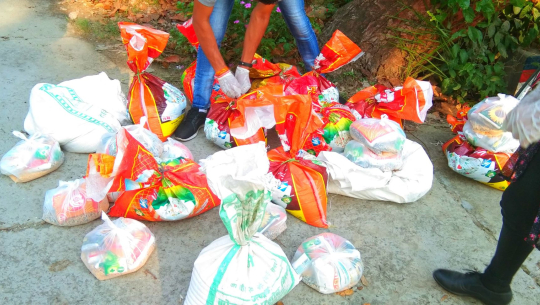 कैलाली बहुमुखी क्याम्पसमा अध्ययनरत २० जना बिद्यार्थीलाइ राहत वितरण