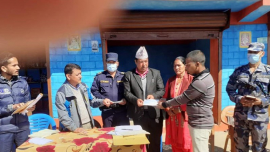 डोटीमा बाढीपहिरामा ज्यान गुमाएका परिवारलाई राहत