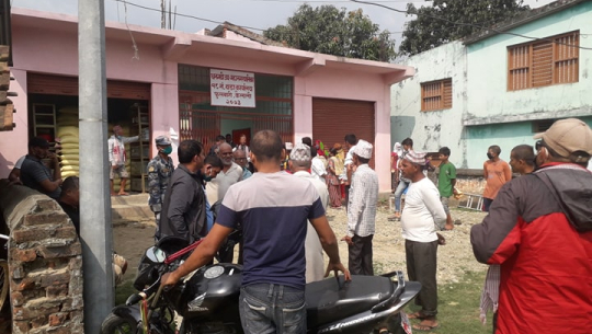 कैलालीमा राहत वितरणमा विवाद भएपछि थपलाई राहत दिन पहल गरिने