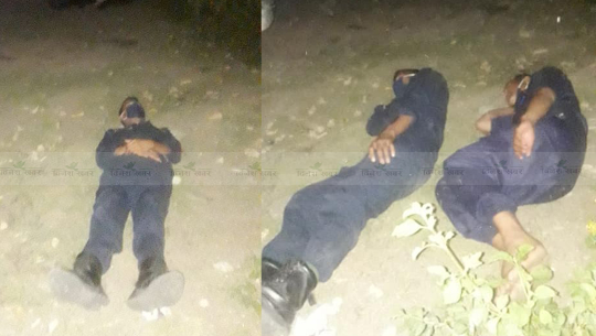 दीपायलको रामपुरमा सडकमै आराम गरिरहेका प्रहरी