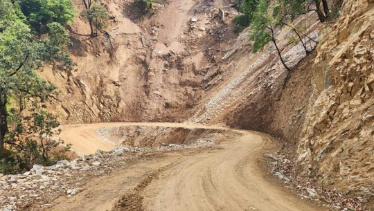 कैलालीका ग्रामीण सडक मर्मतपछि सञ्चालनमा