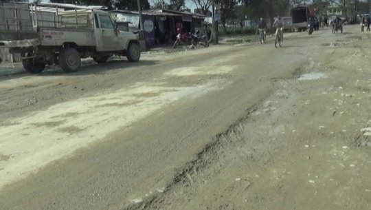 धनगढीका सडक गुरुयोजना विपरित चौडाइ घटाएर निर्माण हुने