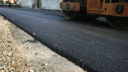 कलुवापुर–बेलौरी राजमार्गको कालोपत्र गर्ने कार्य अझै अगाडि बढेन