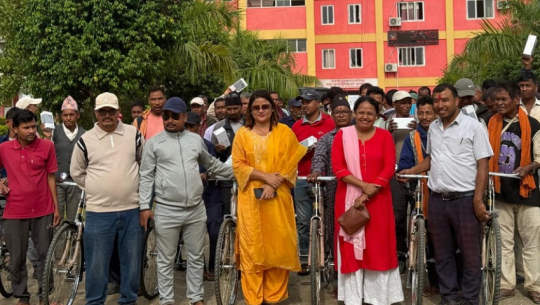 Bhalmansa and Chiraki in Kailali receive mobile phones and bicycles to ease work