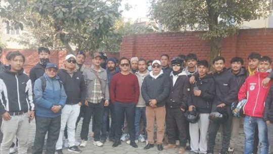 काँग्रेस केन्द्रीय कार्यालयमा दुई दिनदेखि देउवापक्षीय युवा तैनाथ