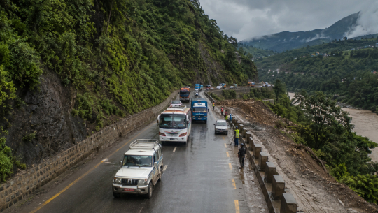 काठमाडौँ-मुग्लिन सडक सञ्चालन, अलपत्र सवारी गन्तव्यतर्फ पठाइँदै