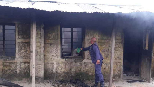 अछाममा विद्यालय भवनमा आगलागी