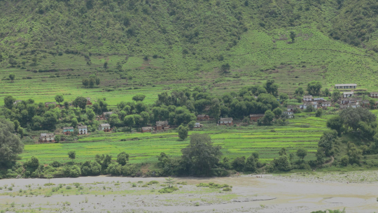 सेती नदीको कटानले डोटीका ८ गाउँ उच्च जोखिममा