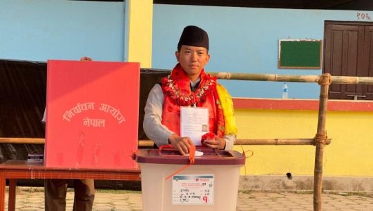 इलाममा अग्रता बढाउँदै एमाले