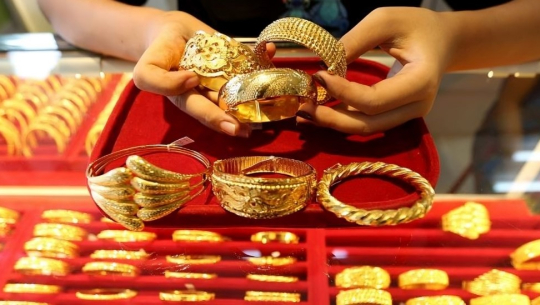 सुनचाँदीको मूल्यमा सामान्य गिरावट