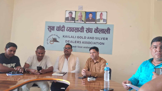 सुनमा कर वृद्धि गरेपछि सुनचाँदी व्यवसायी आन्दोलित