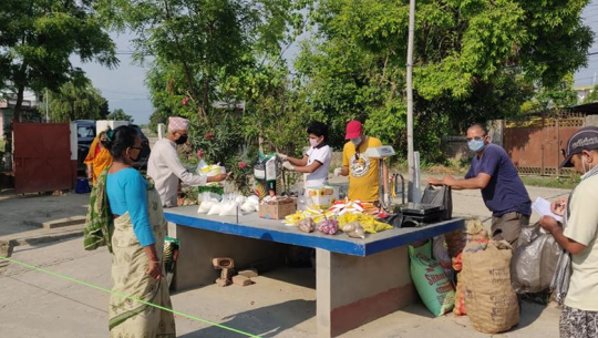 धनगढीमा सुपथ मूल्य पसल सञ्चालन