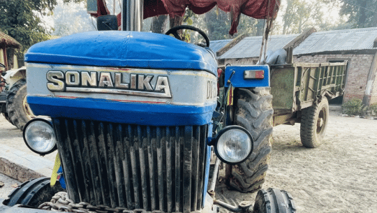 Illegal River Product Smuggling Foiled: Two Tractors Seized by Kanchanpur Police
