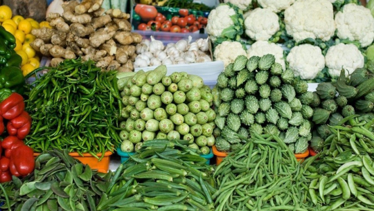 कञ्चनपुरमा अन्नसँग तरकारी साट्ने प्रचलन