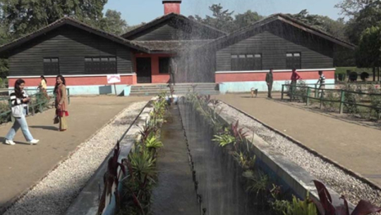 Tikapur Park attracts over two lakh tourists, faces competition after Karnali suspension bridge opens