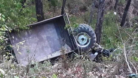 डडेल्धुरामा ट्याक्टर दुर्घटना हुँदा २ जनाको मृत्यु