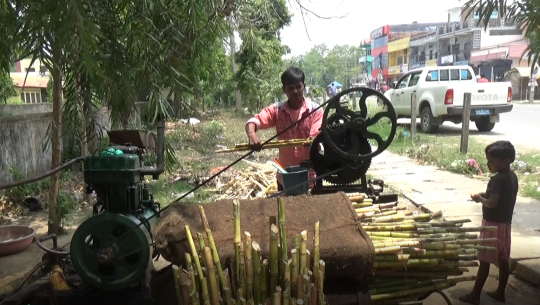 गर्मी वढ्दै गएपछि जुस व्यवसाय फस्टायो