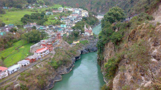 बैतडीमा सीमामा राजश्व चुहावट नियन्त्रण समितिको बैठक