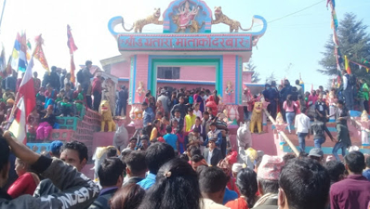 सुदूरपश्चिमकै प्रसिद्ध उग्रतारा मन्दिरमा बिहीबार मेला लाग्ने