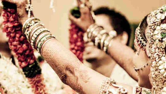 कैलालीका गाउँमा बिहेभोजका नाममा रातभर डिजे, नागरिकलाई सास्ती