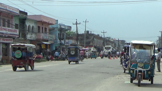 धनगढीका रिक्सा चालकलाई कोठा भाडा तिर्नै मुस्किल, छाक टार्न धौधौ