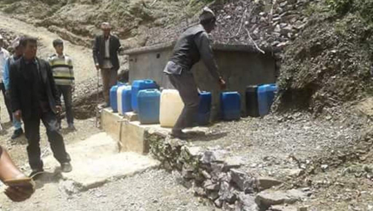 बझाङमा खानेपानीको हाहाकार