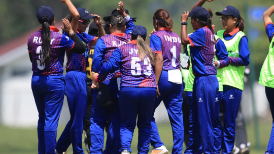 हङकङलाई १३ रनले हराउदेै नेपाल च्याम्पियन 