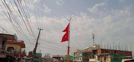 चोकमा राखिएको स्तम्भ १७ मिटर अग्लो छ।